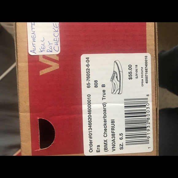 Vans - Picture 2 of 2